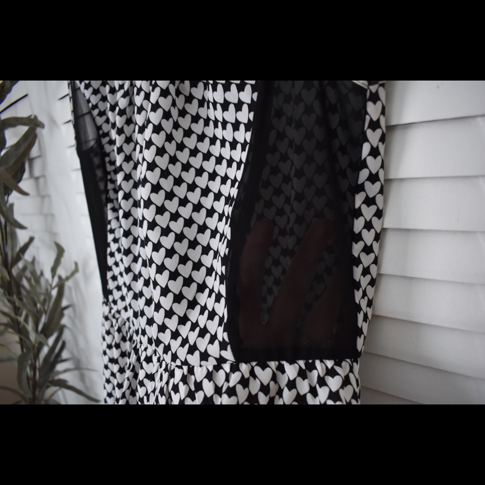 Speechless Heart Pattern Dress | Black & White - Picture 4 of 9